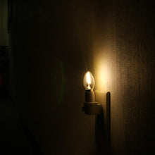 Cargar imagen en el visor de la galería, warm white filament lit in dark area