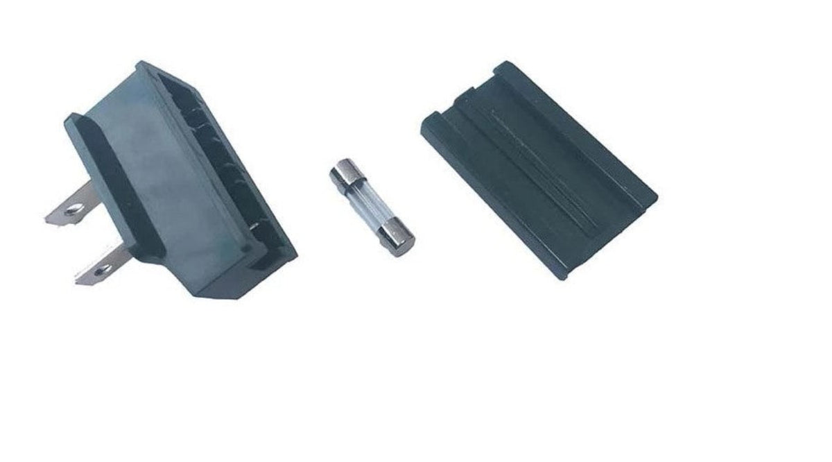 SPT2 Male 8 amp Fused Zip Plugs Bag of 25 wholesalechristmaslights